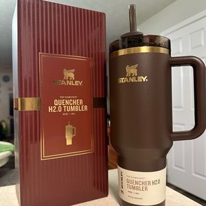 Stanley Limited edition CHOCOLATE GOLD 40oz Quencher Flow State Tumbler. NIB.